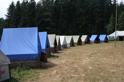 tents_at_scouting_camp_250
